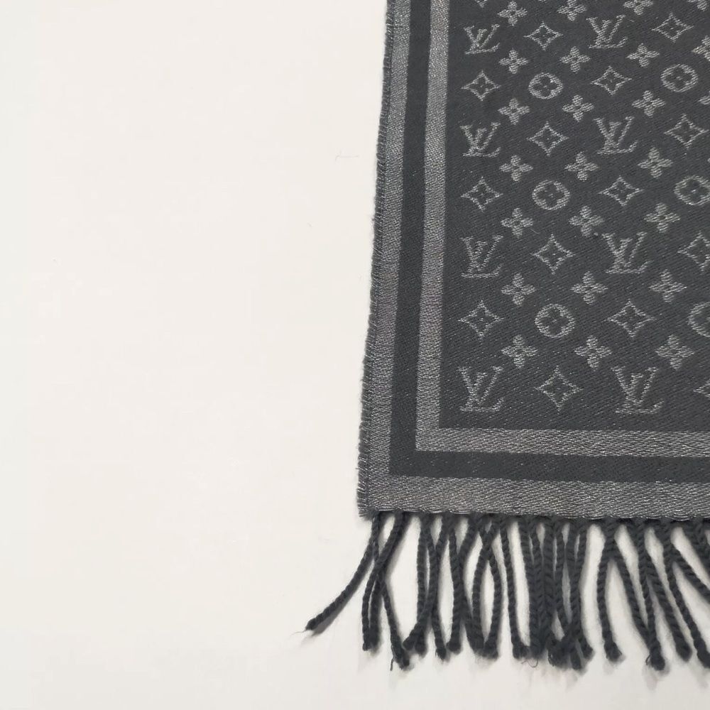 Auth Louis Vuitton Gray Wool Cashmere Blend Monogram Scarf Muffler Neckwarmer - Picture 7 of 9